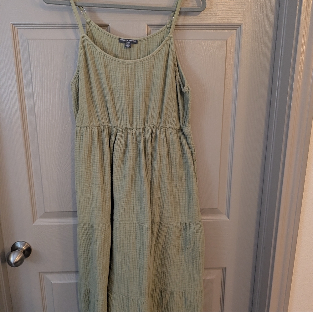 5 for $20 / Green Sleeveless Dress